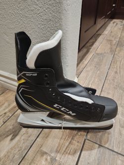 9042 CCM Ice Skates size 13 NEW