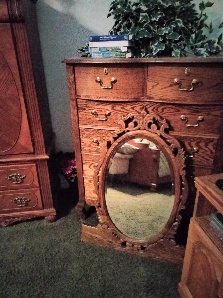 Big Hutch With Mirror Oak Perfect Dark Oak $500 Large Table You See Eight Shares Dark Oak Beautiful Very Heavy Antique $3,000 Or Close Offer