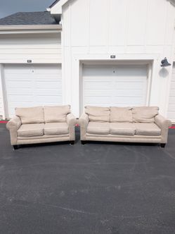 TAN COUCH SOFA SET FREE DELIVERY 🚚