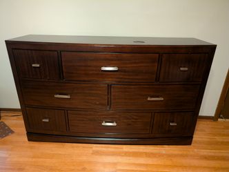 Dresser *MUST GO ASAP* $300 OBO