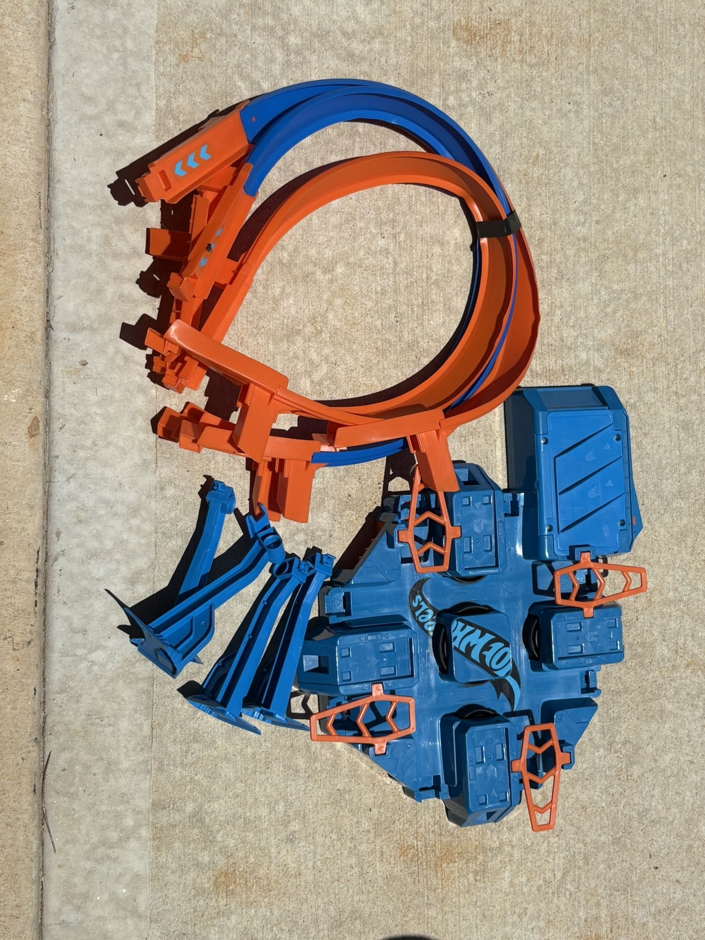 Hot Wheels Criss Cross Battle Track