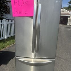 Lg Refrigerator 2 Door And Freezer 