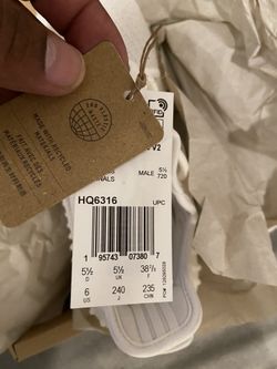 Size 6 Yeezy Bone 
