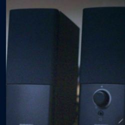 Bose Companion 2 Series III Multimedia Speaker System  (Used)
