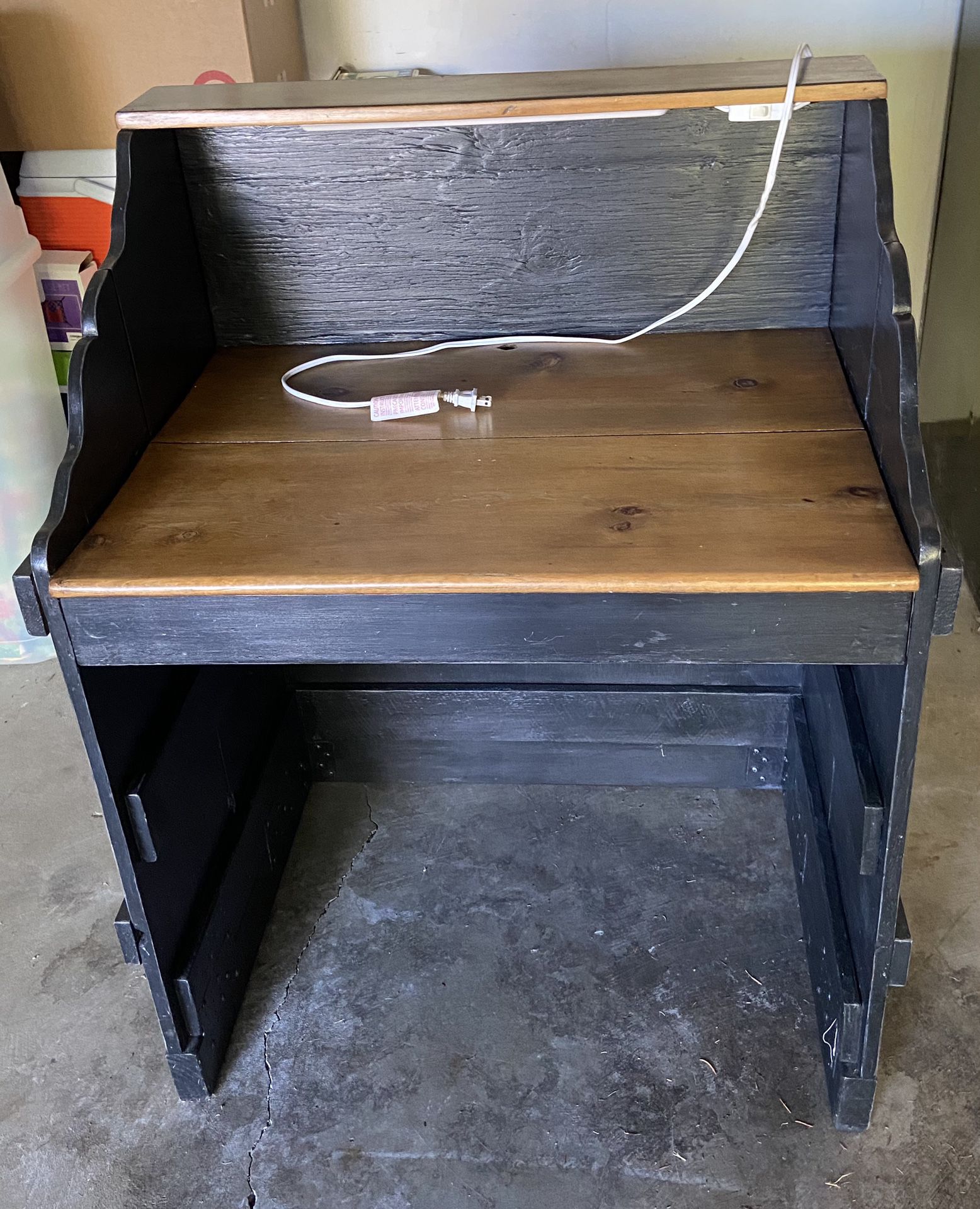 Small Refinished Desk With Undermount Light