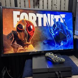 PS4 And Smart RUKU TV 