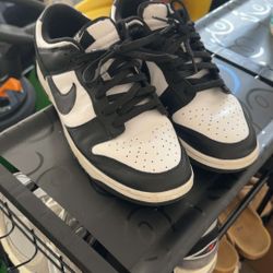 Nike panda dunks 