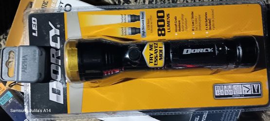 Dorcy 800 Lummens Flashligh