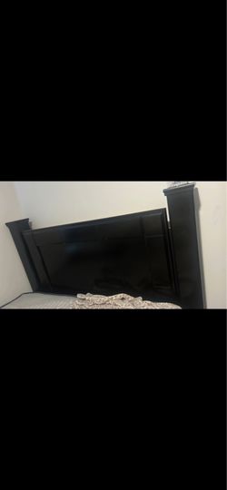 Queen 4 piece bedroom set