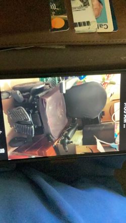 Electric wheelchair