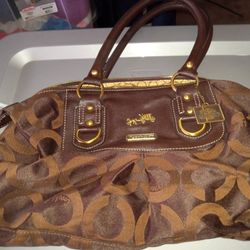 Like New Coach Purse 