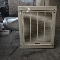 Evaporative cooler