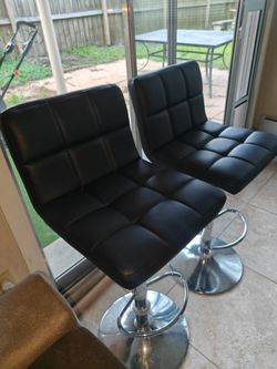 2 Adjustable Bar Stools