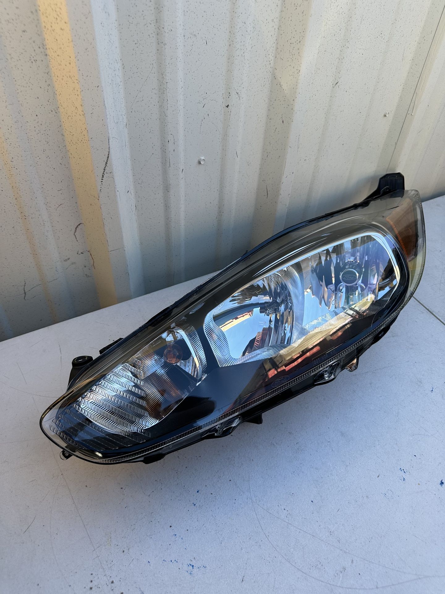 2014-2019 Left Front Highlights Ford Fiesta