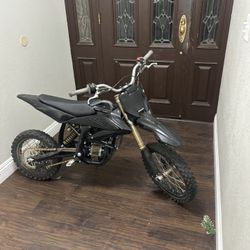 2025 Surron Hyper Bee