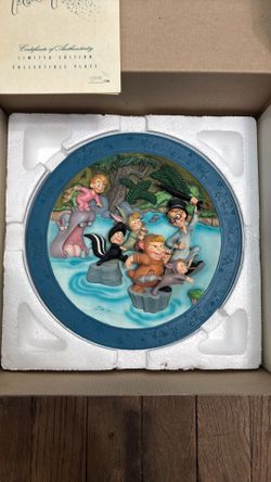 PETER PAN DISNEY 3D RELIEF COLLECTOR PLATE "WE'RE FOLLOWING THE LEADER" + COA