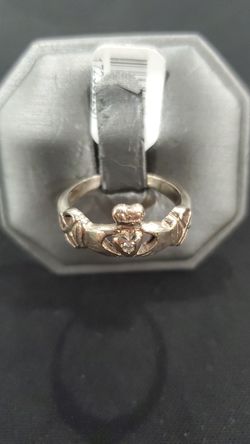 10KT 👑 CROWN STYLE RING