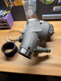 11-16 Ford Superduty 6.7L OEM Intake