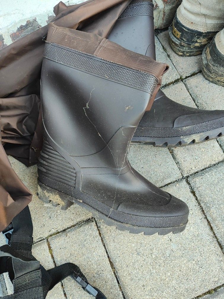 Frogg Toggs Fishing Waders