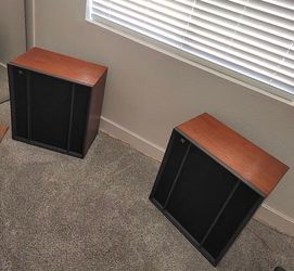 Wharfedale W70 Speakers