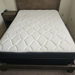 Queen Size Bedroom Set 