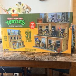 NECA TMNT STREET SCENE DIORAMA