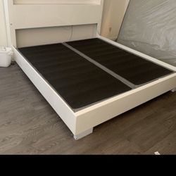 Furniture of America Gloss White King Size Bed Frame with Lighting Headboard and Box Spring