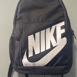 NIKE BACKPACK