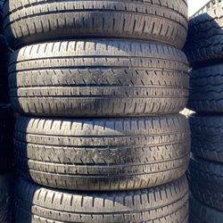 275/55R20 Marca Bridgestone En Perfectas Condiciónes De Vida