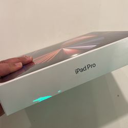 iPad Pro 12.9-inch Wi-Fi + Cellular 1TB
