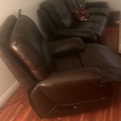 Leather Seat With an Incliner