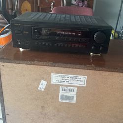 Denon Audio Components Surrounding Sistem