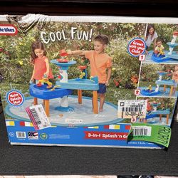 Little Tikes 3-in-1 Splash 'n Grow Water Table