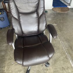 Swivel Office Chair