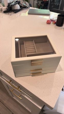 Cream Leather Jewelry Box with Drawers