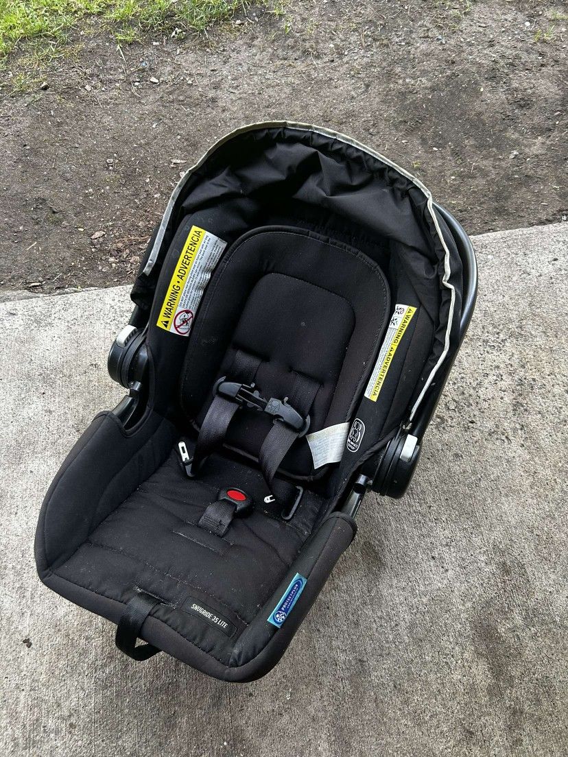 Graco Infant Carseat W/base