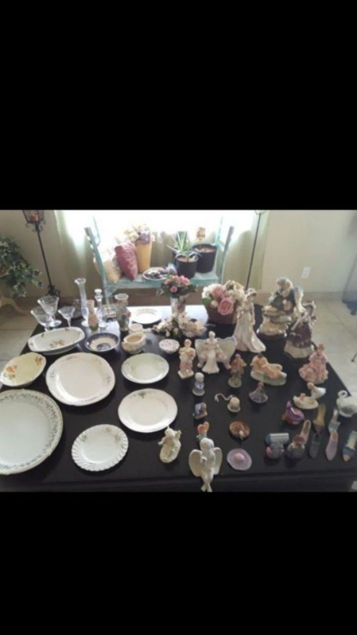 Home interiors decor Victorian statues / dolls collectables knick knacks decorative dishes
