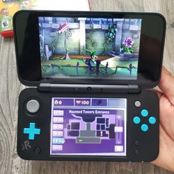Nintendo 2DS XL 