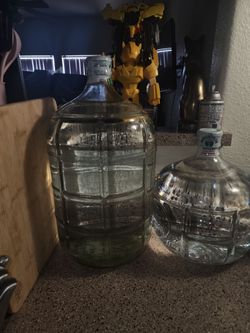 5-gallon Italian glass carboy collectable
