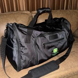 Titleist  X John Deere Golf Players Convertible Duffle  Bag Black Carry On