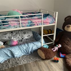 Loft Bed w Slide