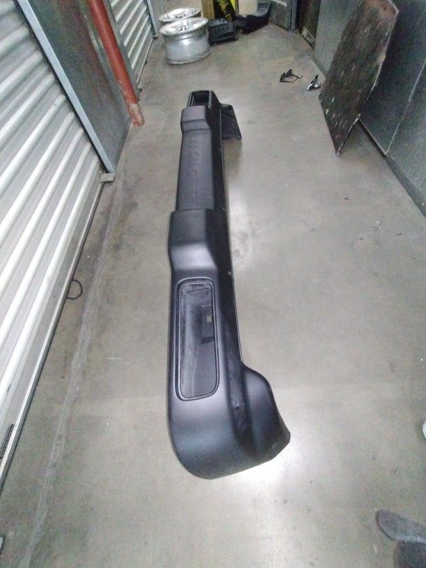 Land Rover Discovery 2 Reconditioned Rear Bumper 