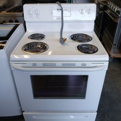 Frigidaire Electric Stove  -- PU In Canyon Country 