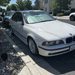 BMW 1998 528I