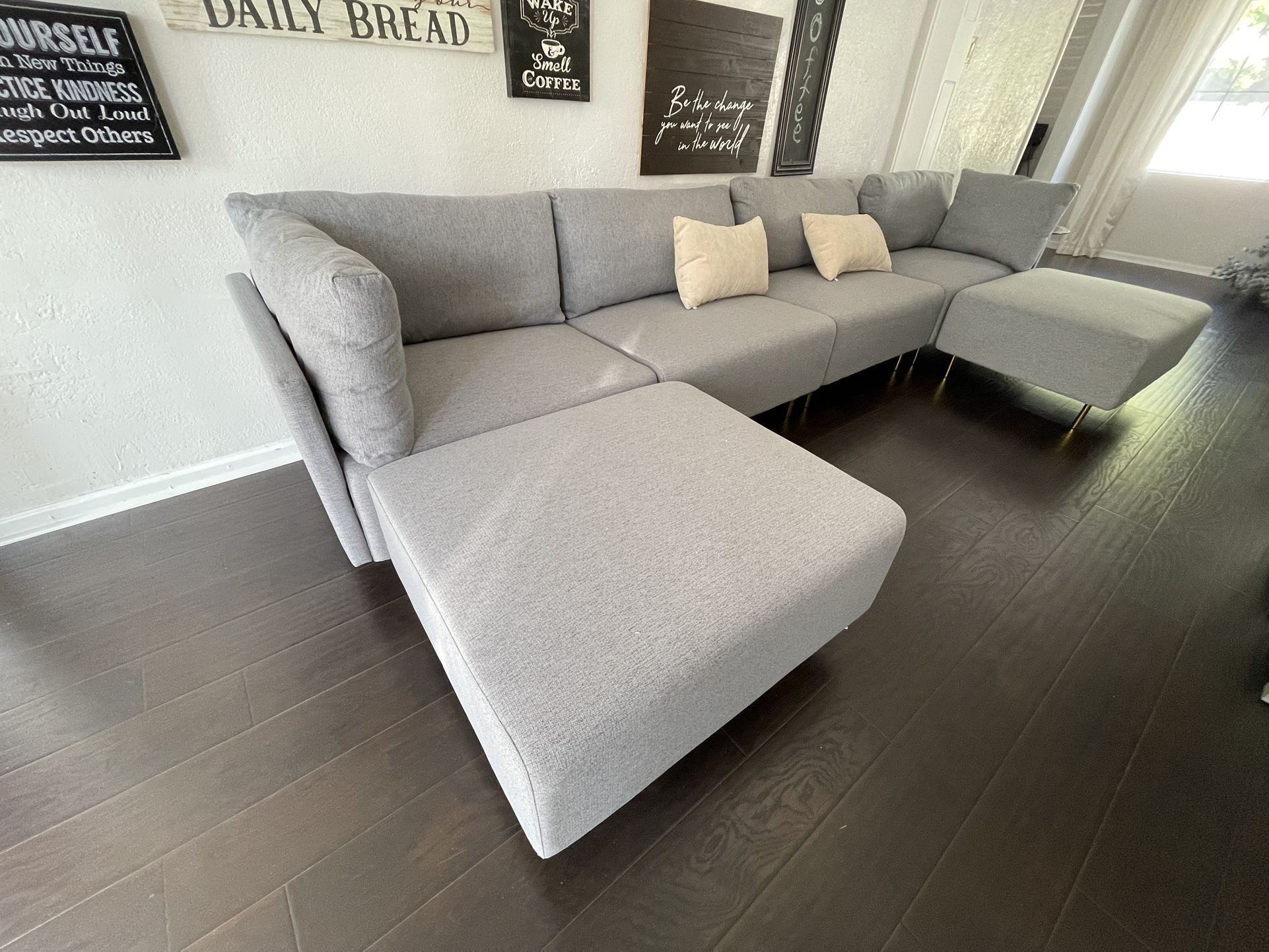 6PC GREY MODULAR SECTIONAL PICK UP TODAY 136” LENGTH 