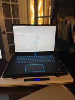 Alienware m16 R2 Gaming Laptop - RTX 4070 / Ultra 9 / 32GB RAM / 1TB SSD
