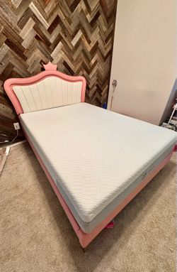 Full/Double Girls Bed Frame & Matress