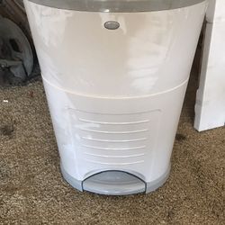 Baby Diaper Trash Can
