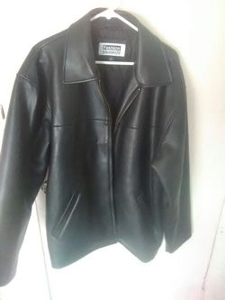 Men's leather jacket size large