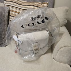 Coach Kleo 23 with 2 sizes straps